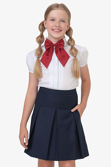 Юбка темно‑синяя в складку 2 700 ₽.