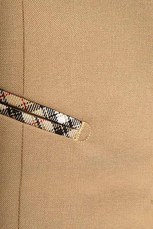 Жилет для девочки РОЗА цвет бежевая клетка