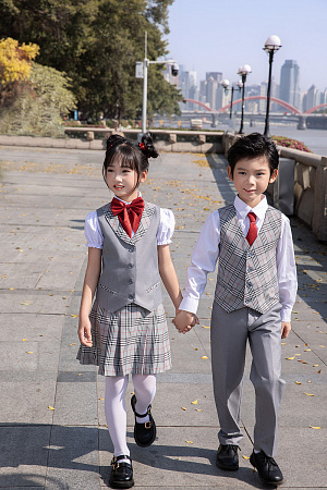 Жилет для мальчика ПРЕЗИДЕНТ цвет серая клетка 